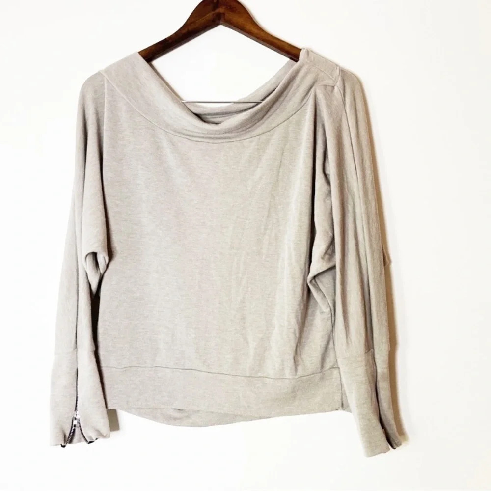 Beige Batwing Slouchy Minimal Sweater Boatneck Relaxed Oversized Size Small